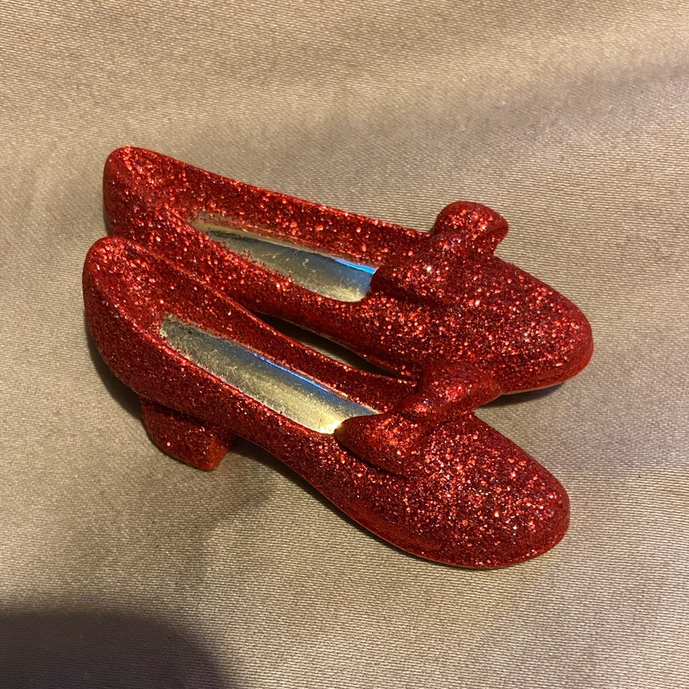 Vintage Ruby slippers lapel / coat brooch